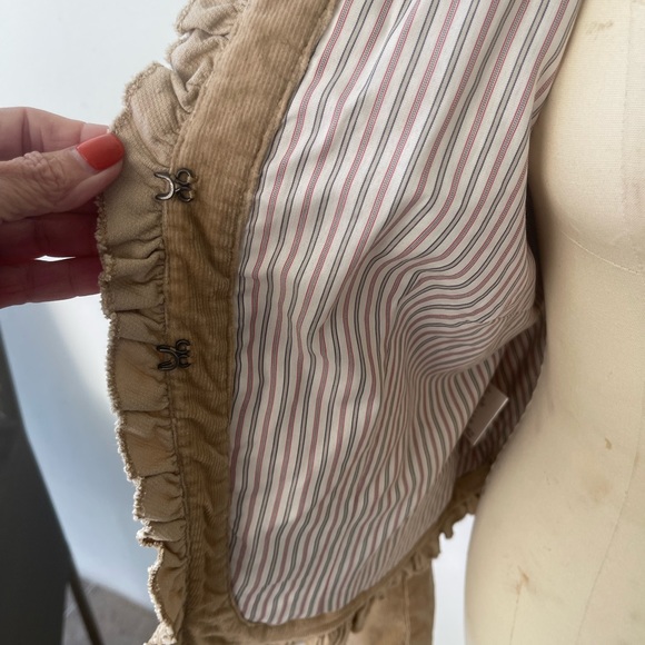 Laura Ashley Tan Blazer/ jacket - Picture 7 of 7